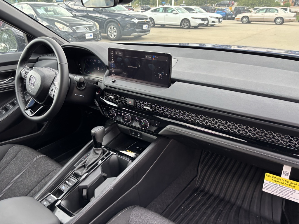 2025 Honda Accord Sport photo 28