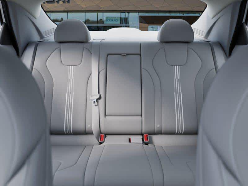 2026 Hyundai Elantra SEL's photo