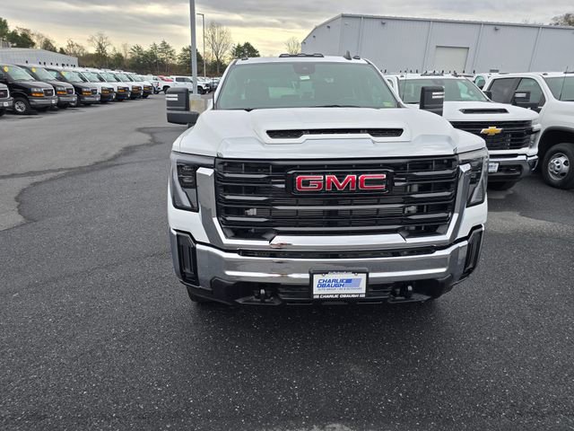 2025 Gmc Sierra 3500 HD Pro photo 2
