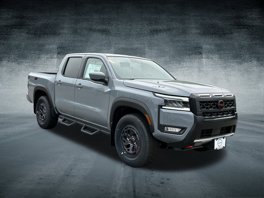 2025 Nissan Frontier PRO-4X photo 5