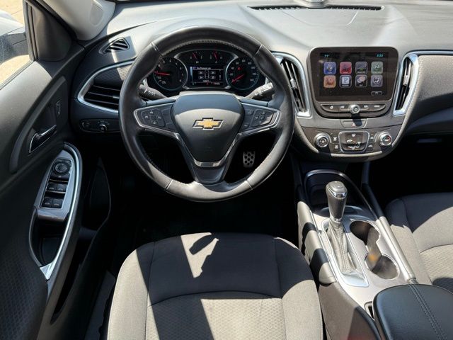 Used 2016 Iridescent Pearl Tricoat Chevrolet LT image 14