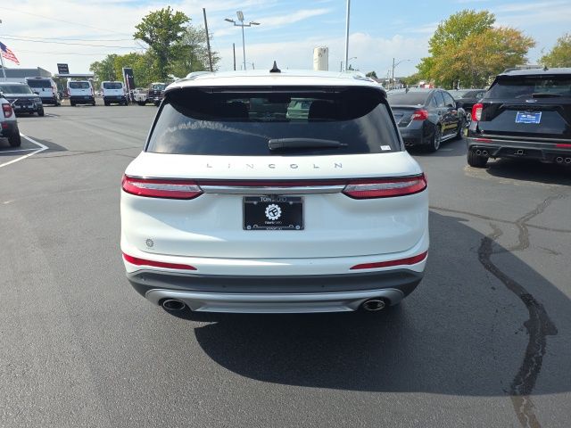 2021 Lincoln Corsair Standard photo 5