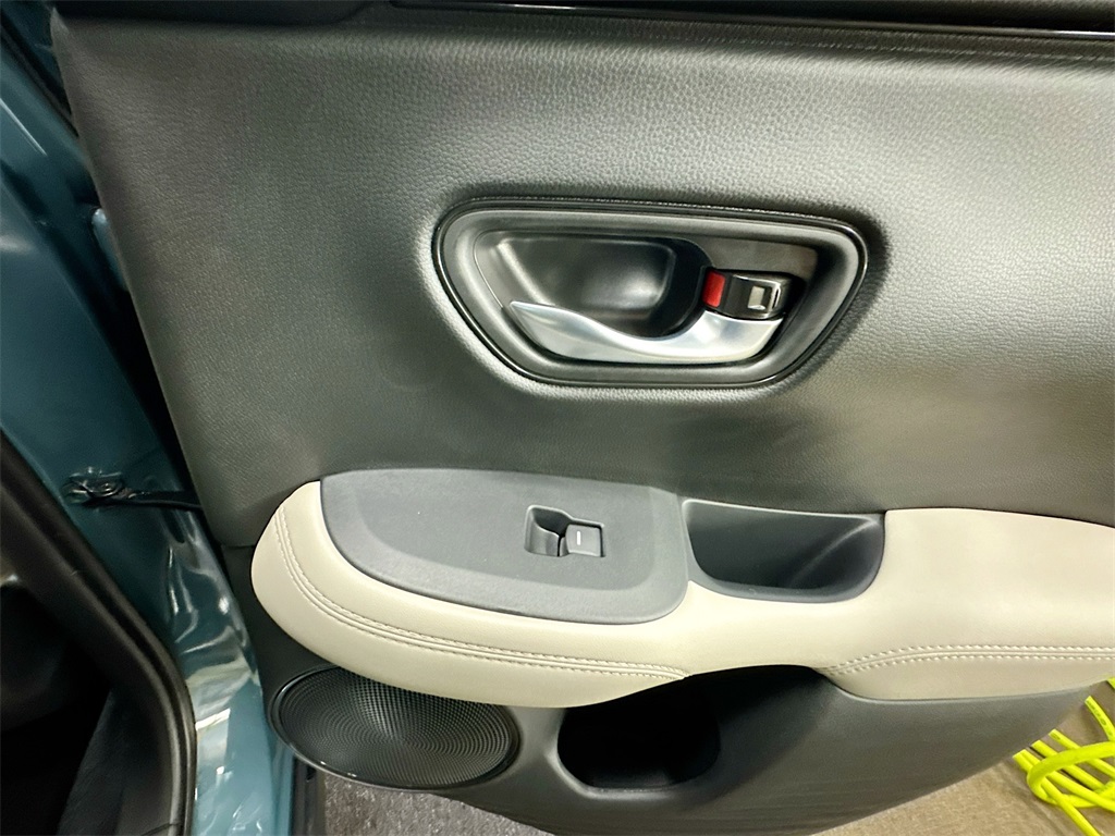 2026 Honda HR-V LX photo 28
