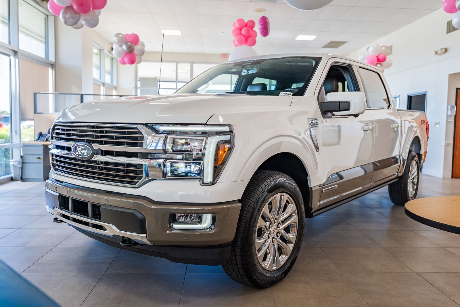 2025 Ford F-150 King Ranch photo 3