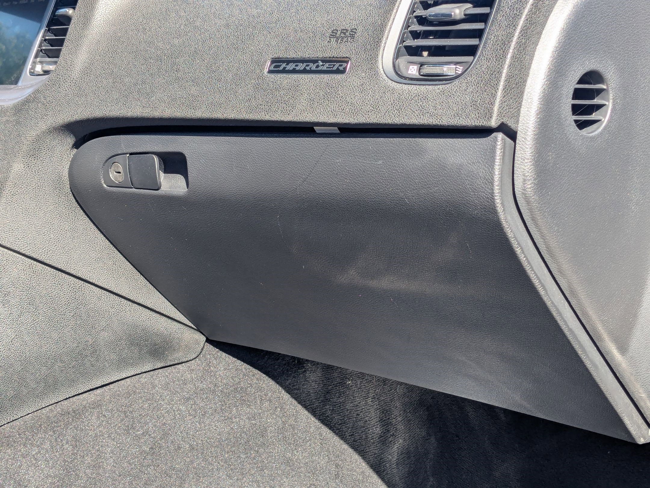 2023 Dodge Charger SXT AWD photo 31