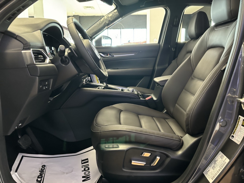 2025 Mazda CX-5 2.5 Turbo Signature photo 13