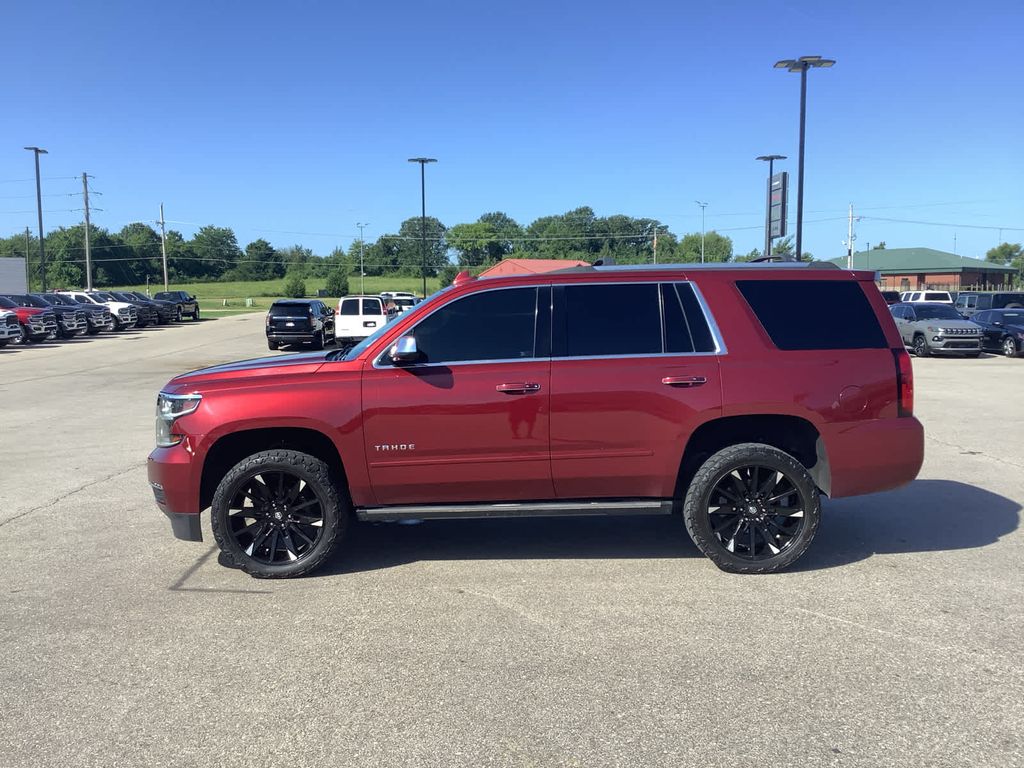 2019 Chevrolet Tahoe Premier photo 4