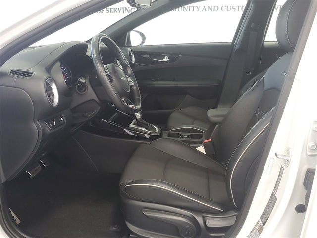 2023 Kia Forte GT-Line photo 7