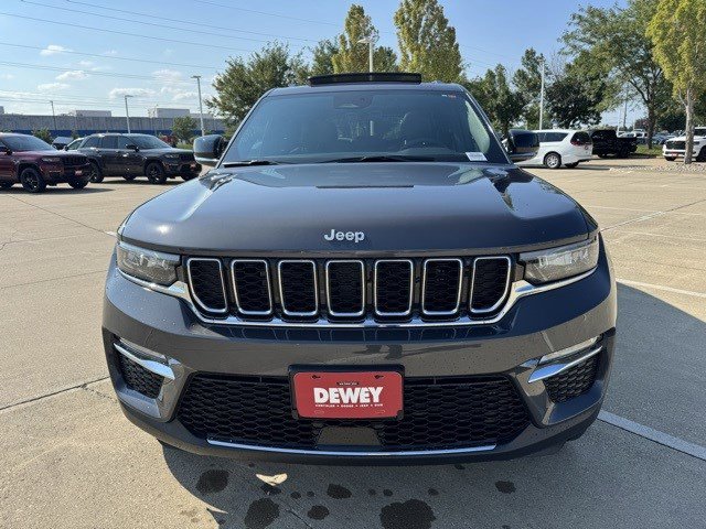 2025 Jeep Grand Cherokee Limited photo 2