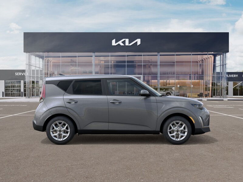 2025 Kia Soul LX S photo 6
