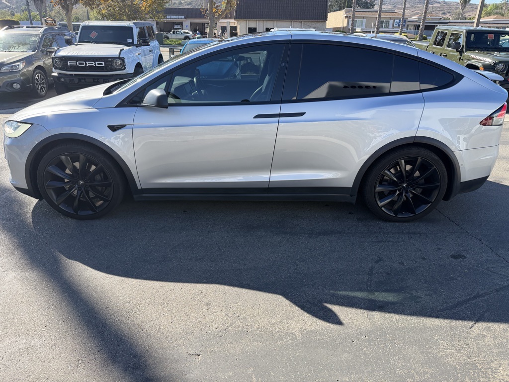 Used 2017 Silver Tesla 90D image 3