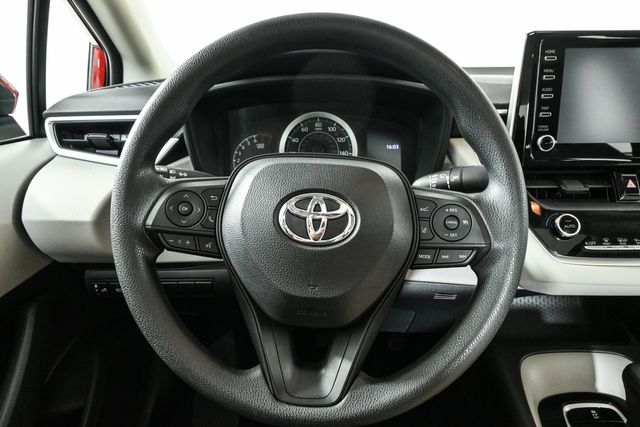 2020 Toyota Corolla LE Premium photo 9
