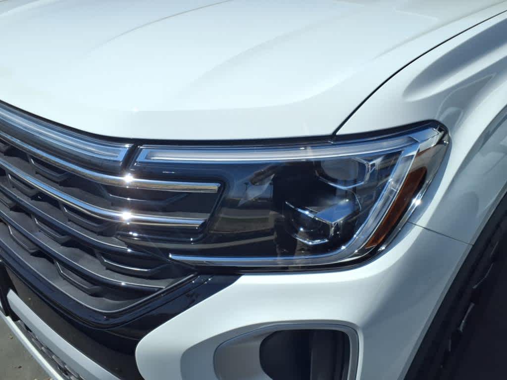 2025 Volkswagen Atlas Peak Edition SE photo 3