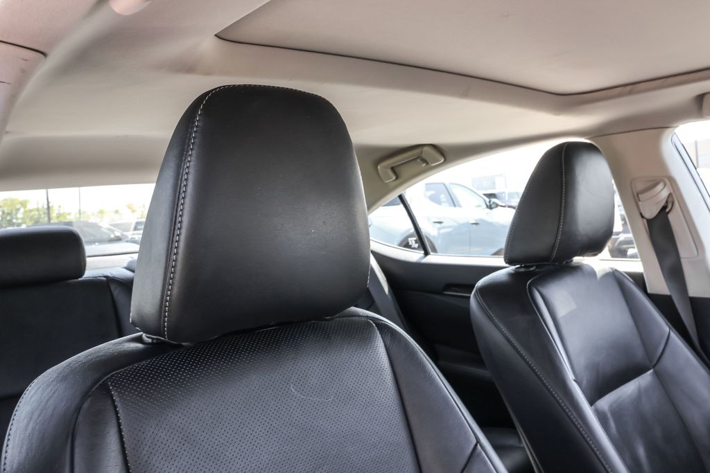 2014 Lexus ES 350 photo 32