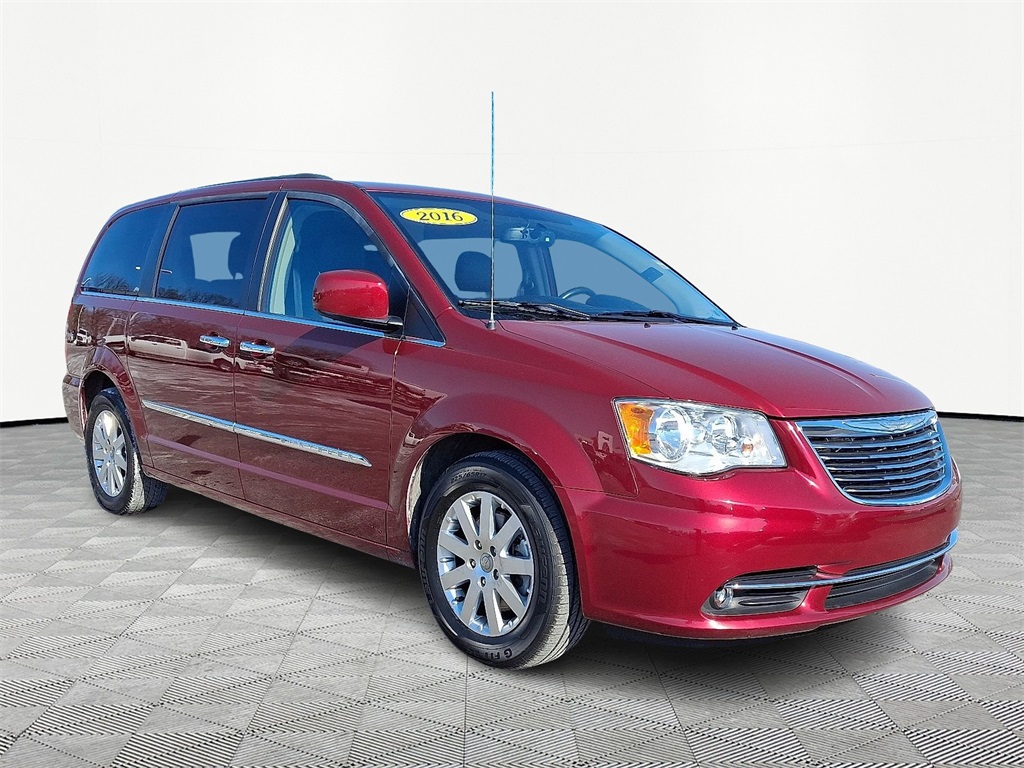 2016 Chrysler Town & Country Touring