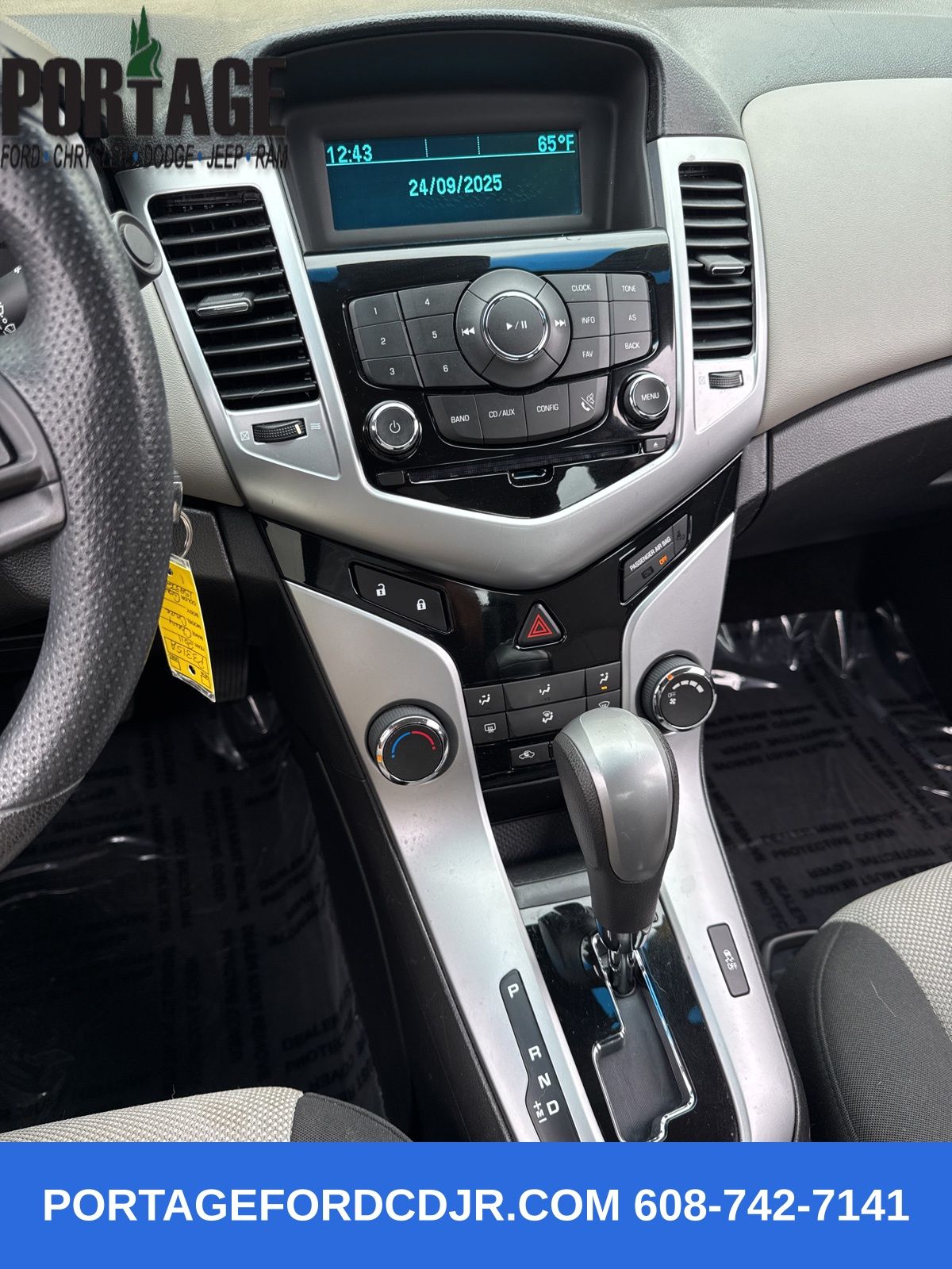 2011 Chevrolet Cruze LS photo 14