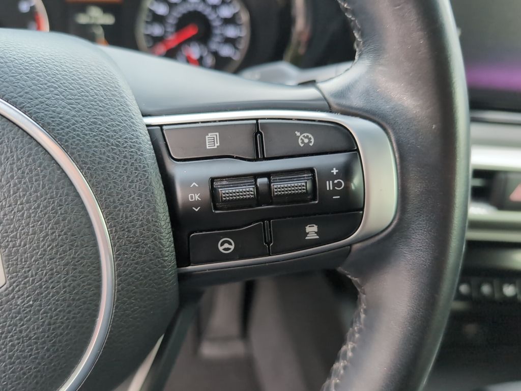 2024 Kia K5 GT-Line photo 20