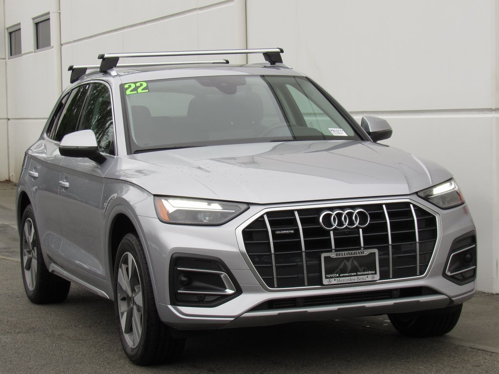 2022 Audi Q5 40 Premium Plus photo 2