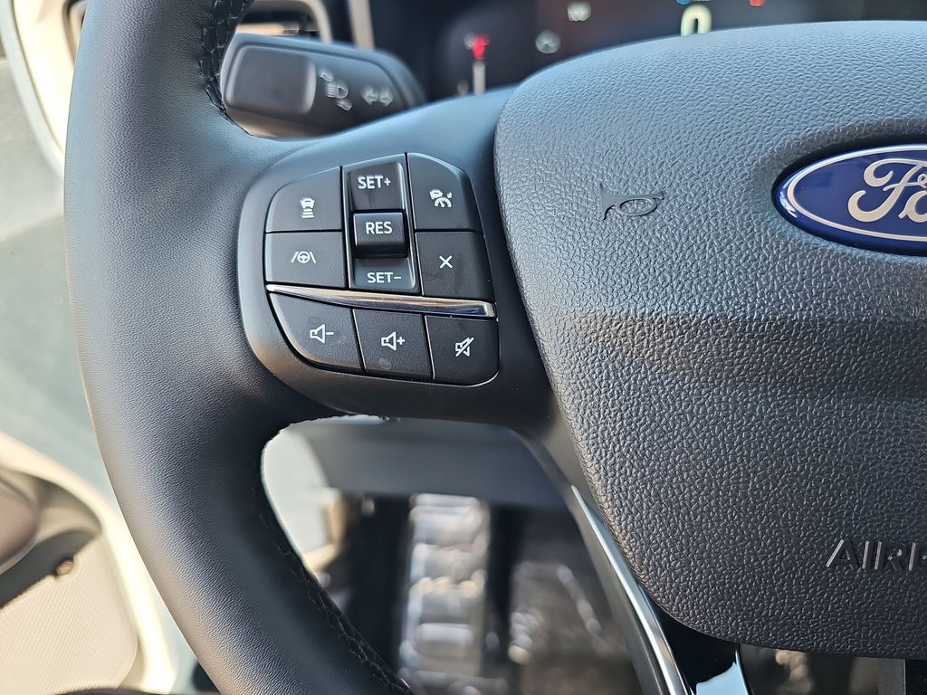2025 Ford Maverick Lariat photo 16