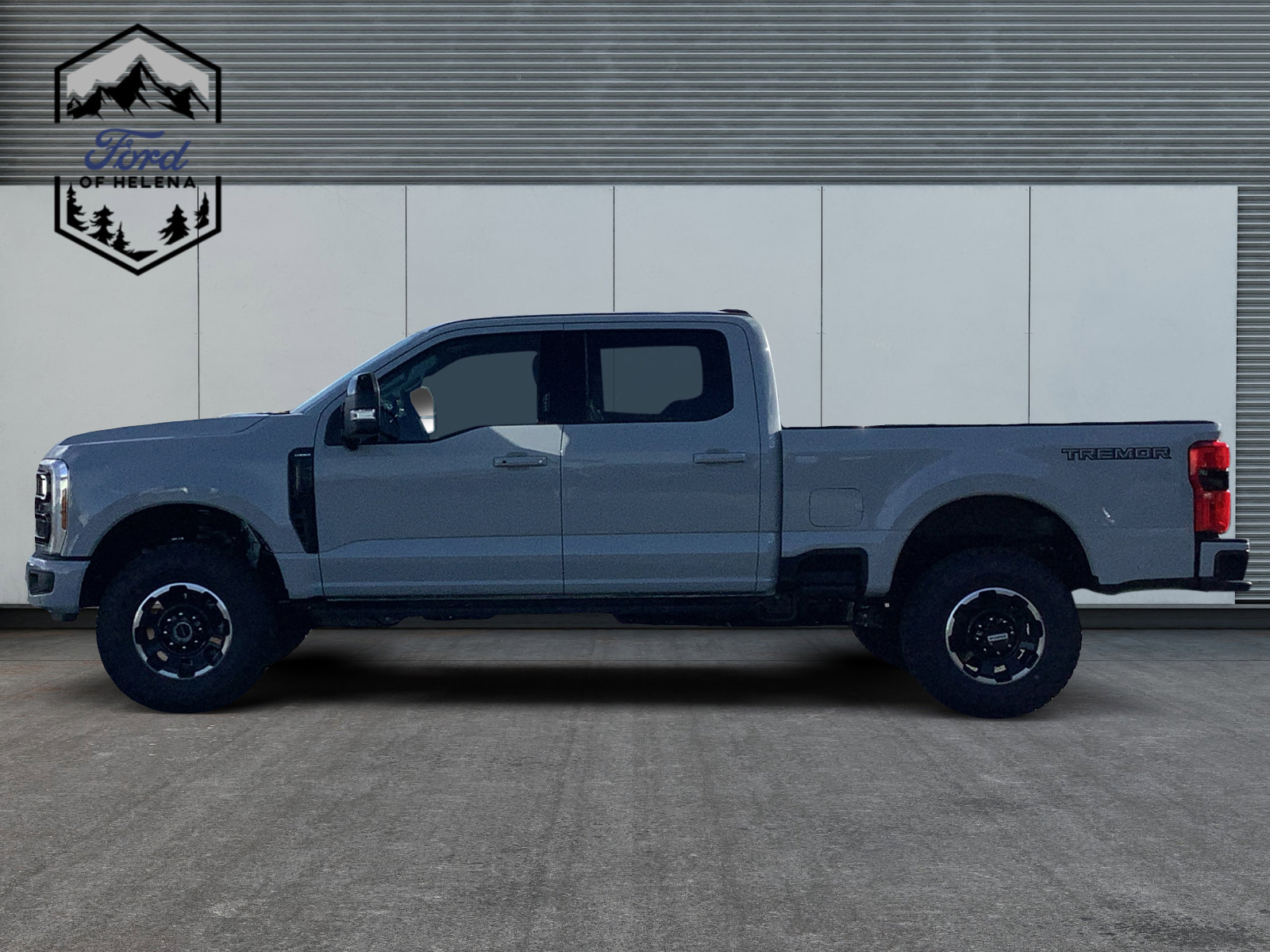 2026 Ford F-250 Lariat photo 2