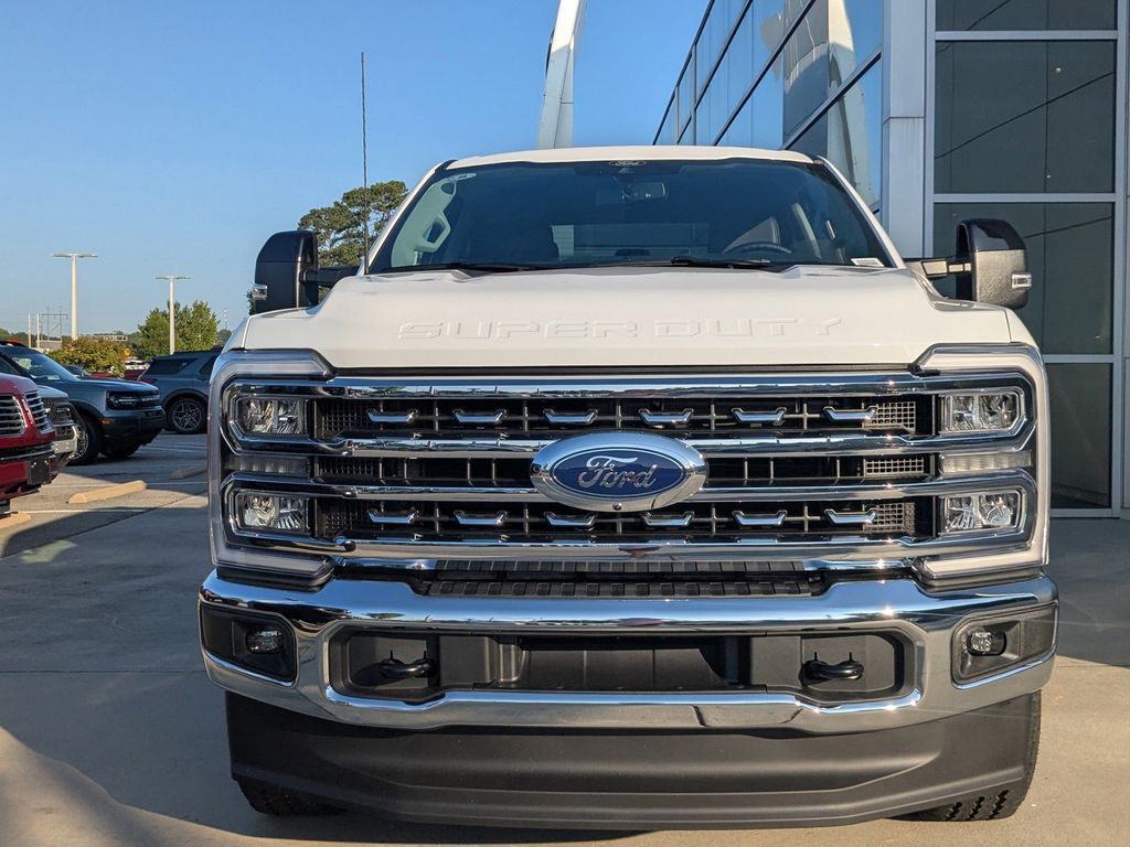 2025 Ford F-250 Lariat photo 8