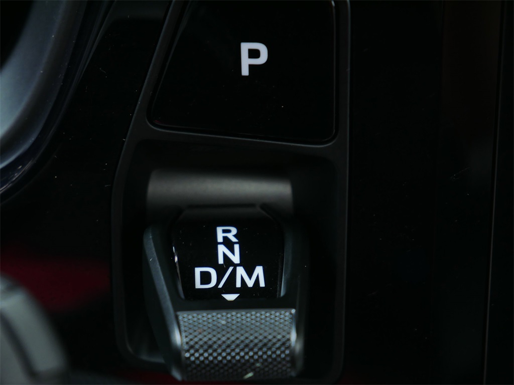 2024 Porsche Cayenne S photo 25