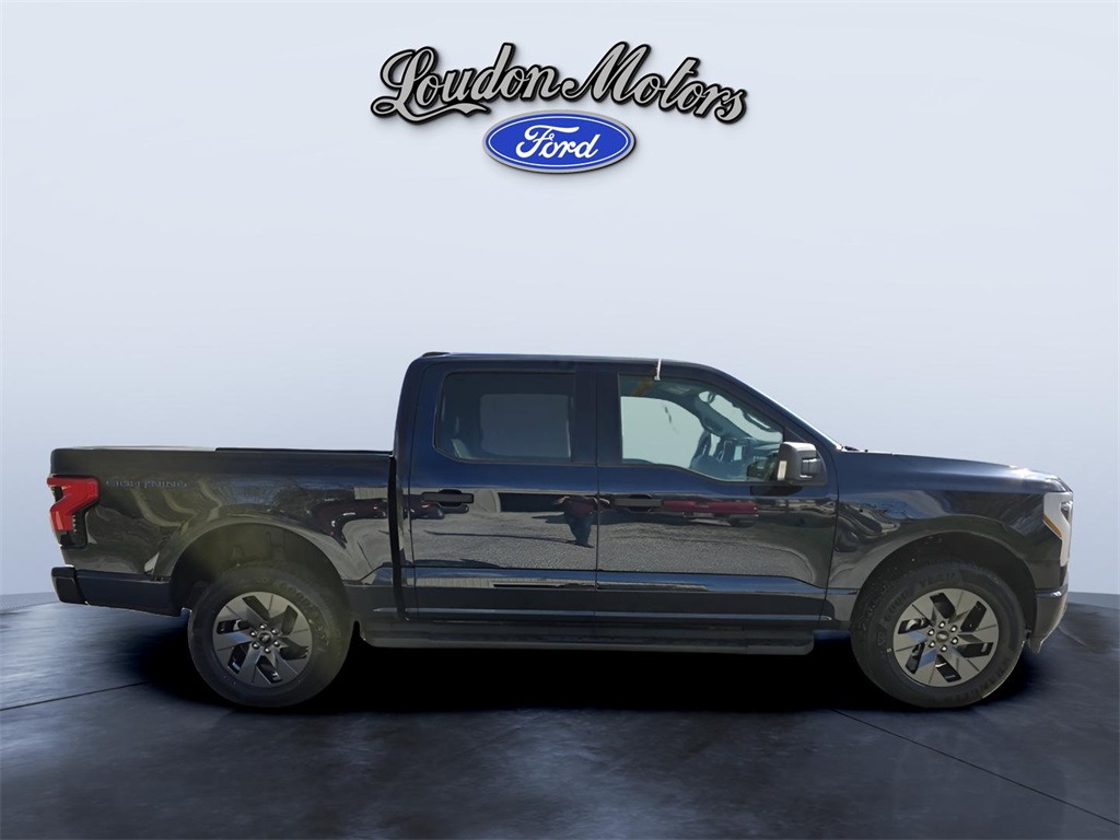 2024 Ford F-150 Lightning XLT photo 6