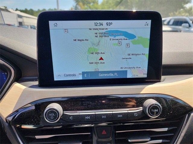 2021 Ford Escape Titanium Hybrid photo 18