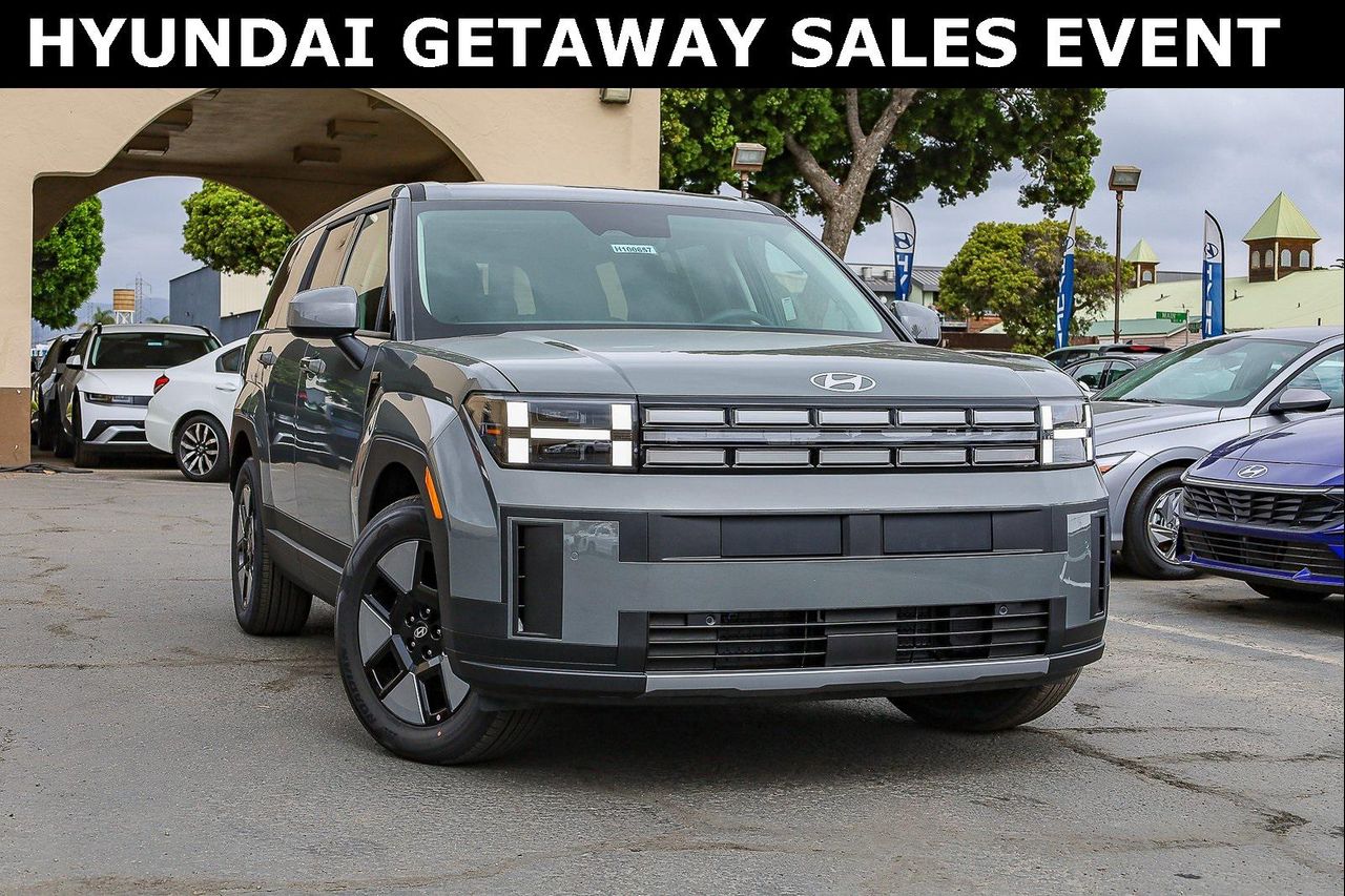 2026 Hyundai Santa Fe SE's photo