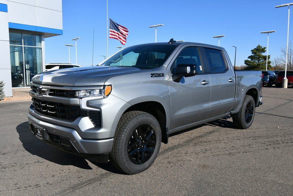 2026 Chevrolet Silverado 1500 RST photo 2