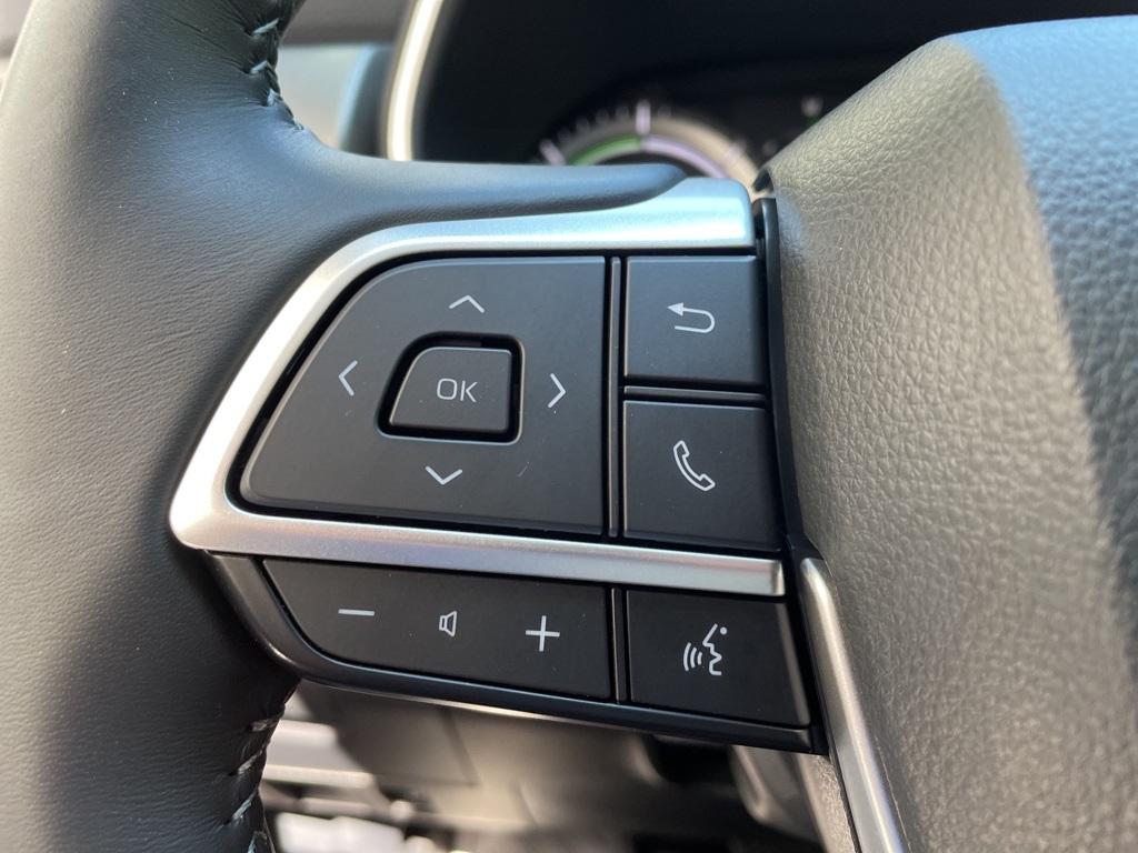 2025 Toyota Highlander Hybrid XLE photo 14