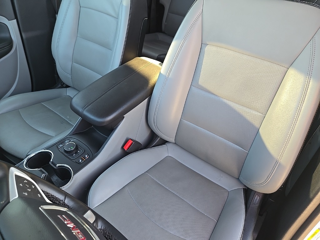 2024 Gmc Terrain SLT photo 14