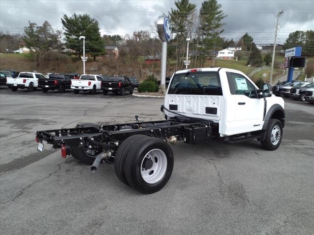 2024 Ford F-600 photo 14