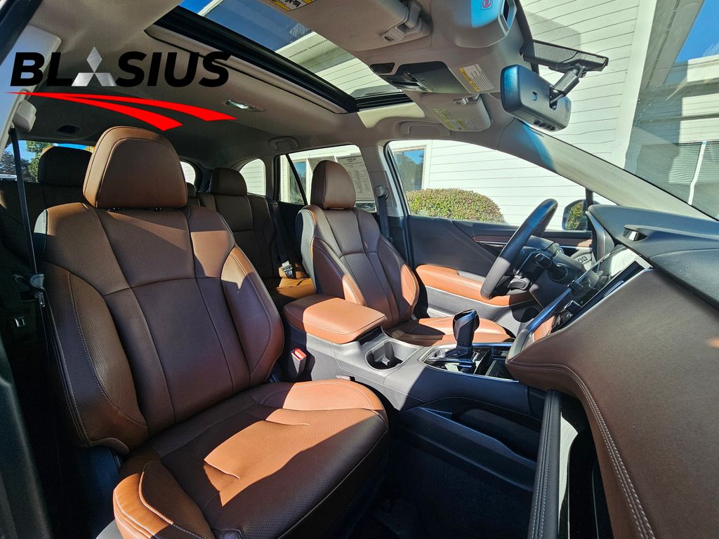 2022 Subaru Outback Touring XT photo 10