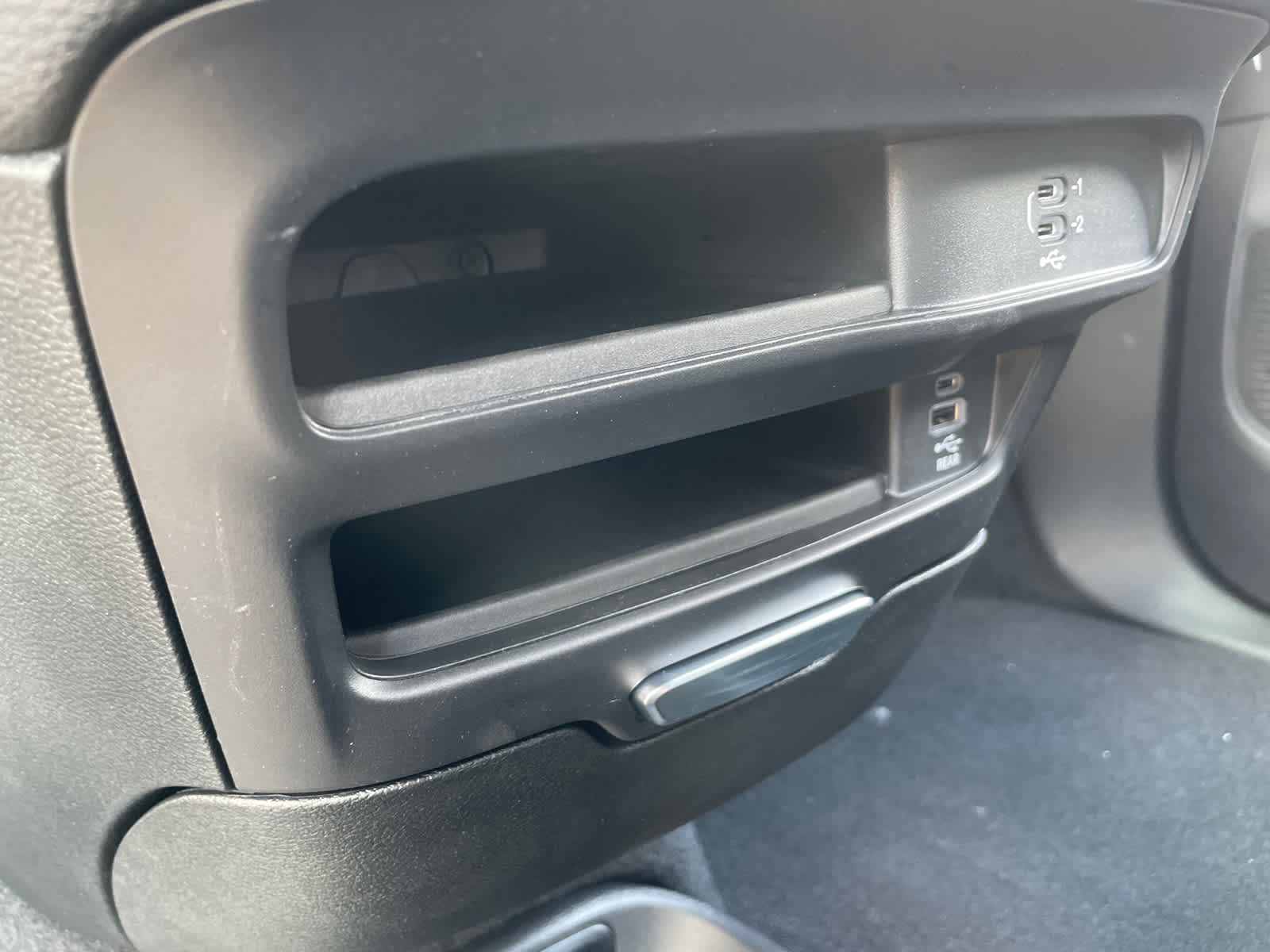 2026 Chrysler Pacifica photo 30