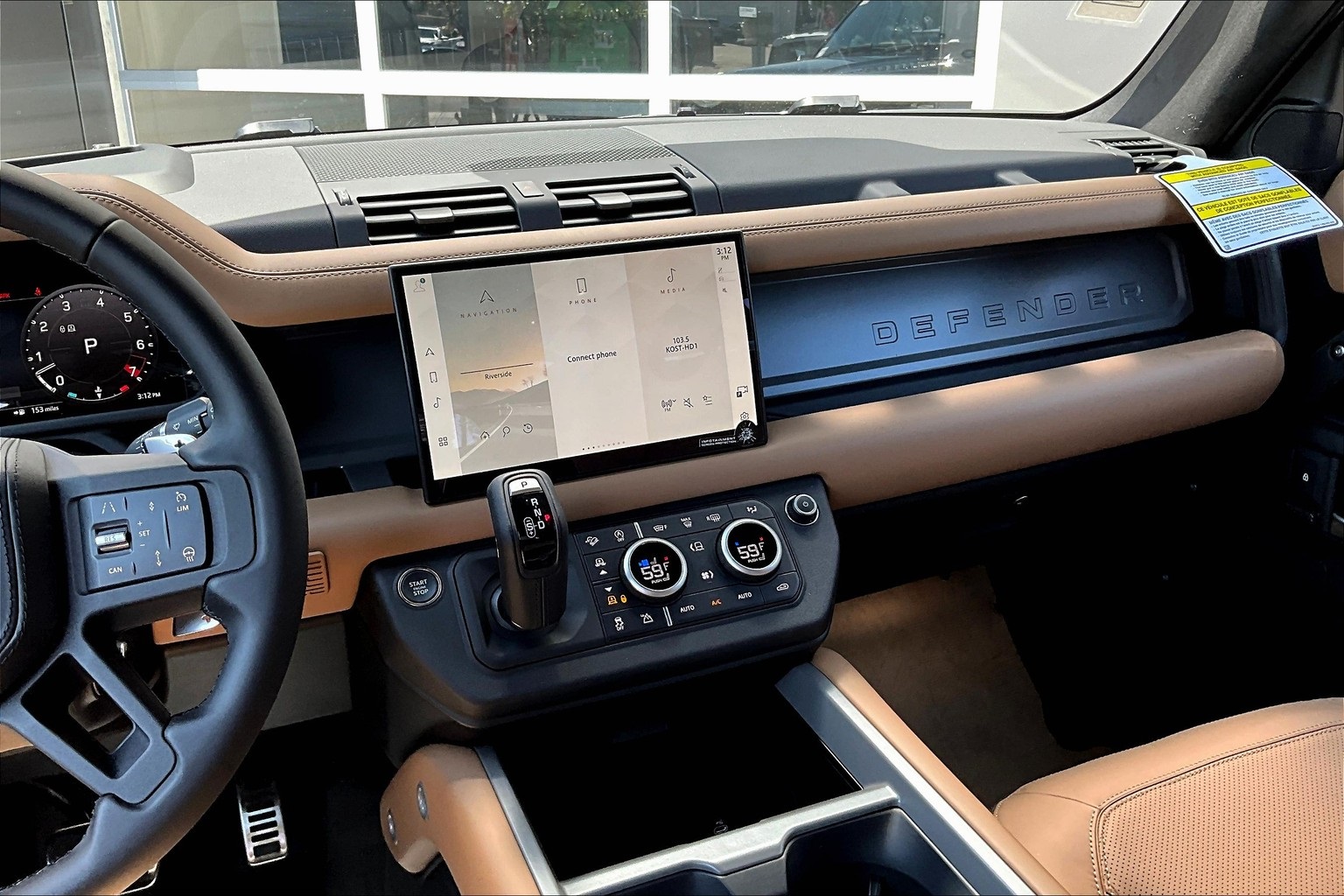 2025 Land Rover Defender 110 V8 photo 7