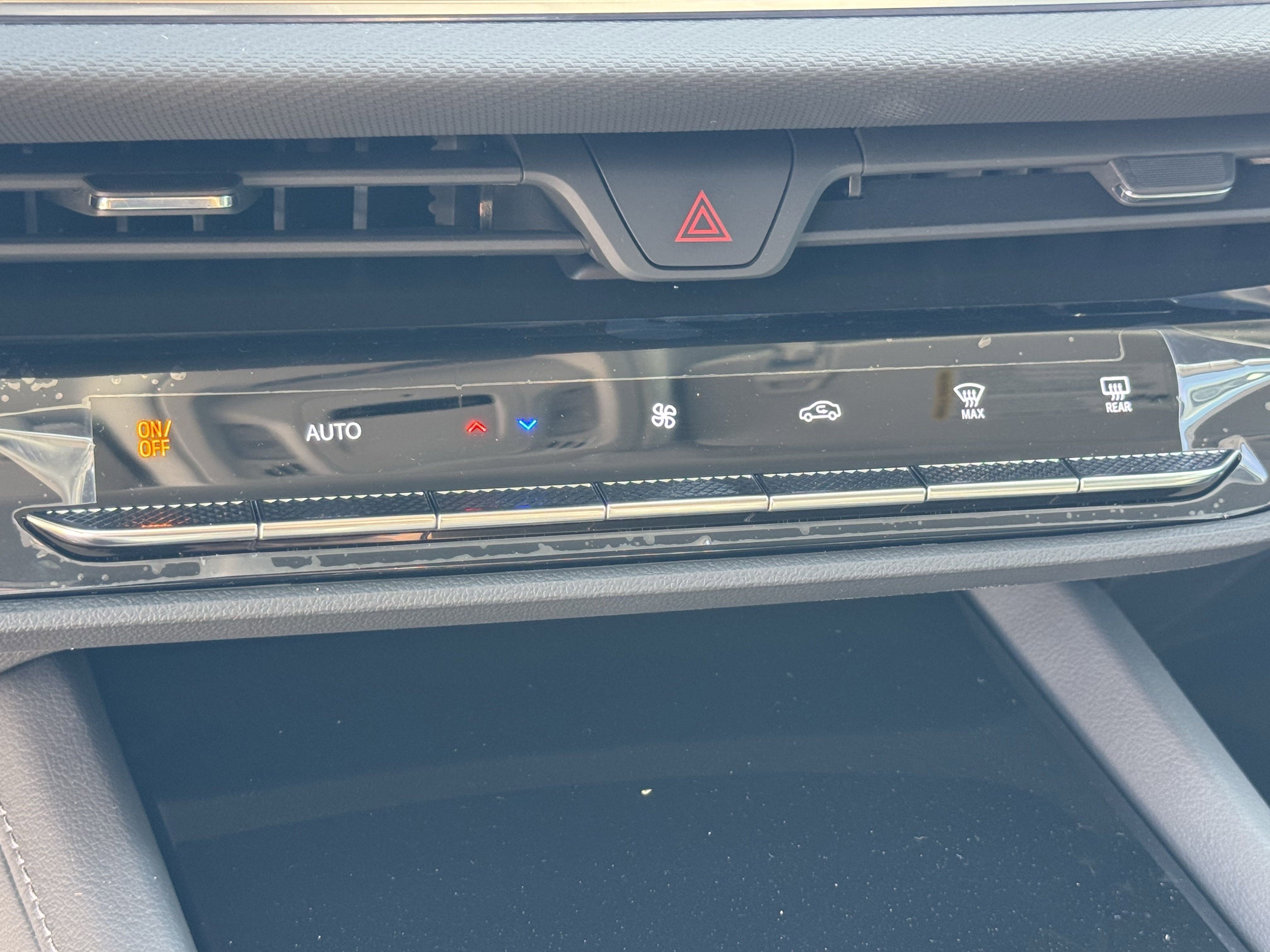 2025 Buick Envision Preferred photo 13