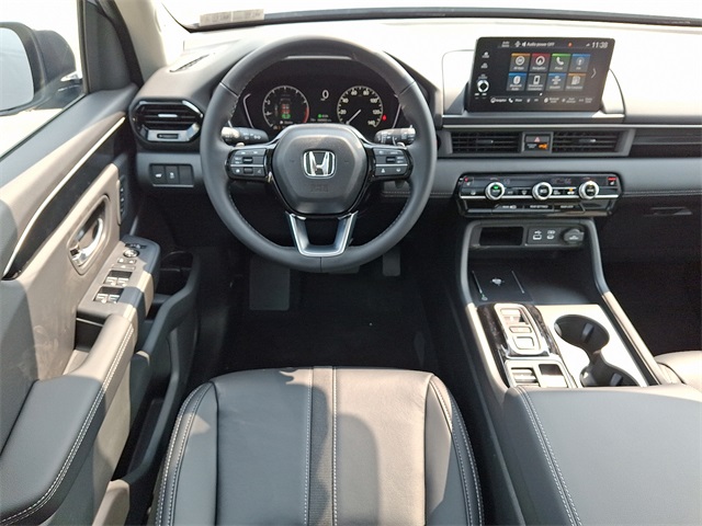 2025 Honda Pilot Touring photo 6