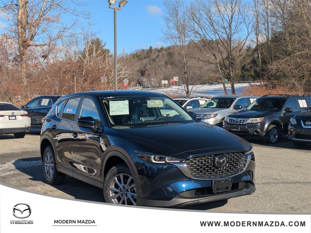 2025 Mazda CX-5 S's photo