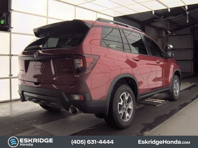 2023 Honda Passport TrailSport photo 2
