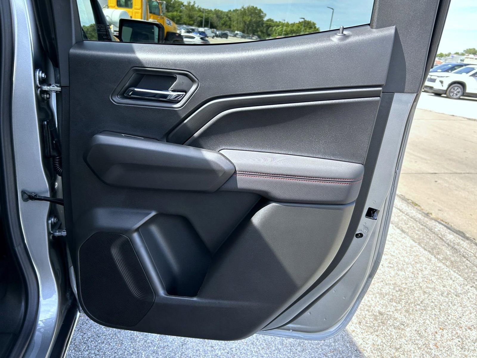 2026 Chevrolet Colorado Z71 photo 18