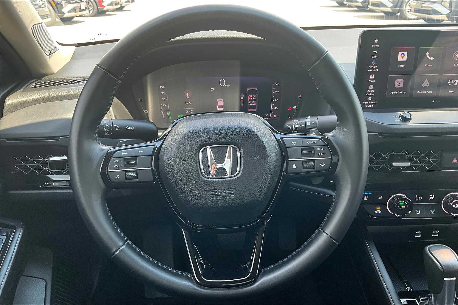 2024 Honda Accord Hybrid Touring photo 5