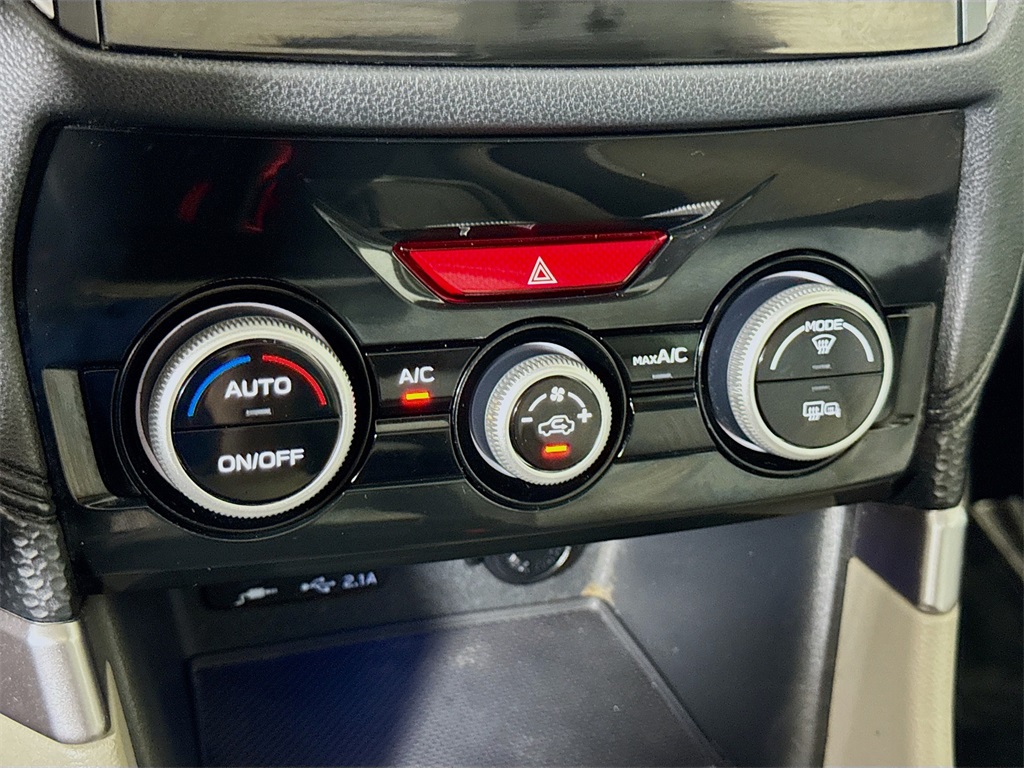 2020 Subaru Forester Premium photo 33