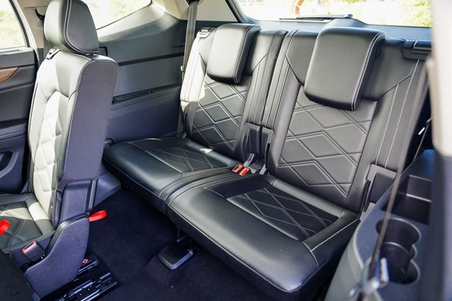 2024 Volkswagen Atlas SE Technology photo 24