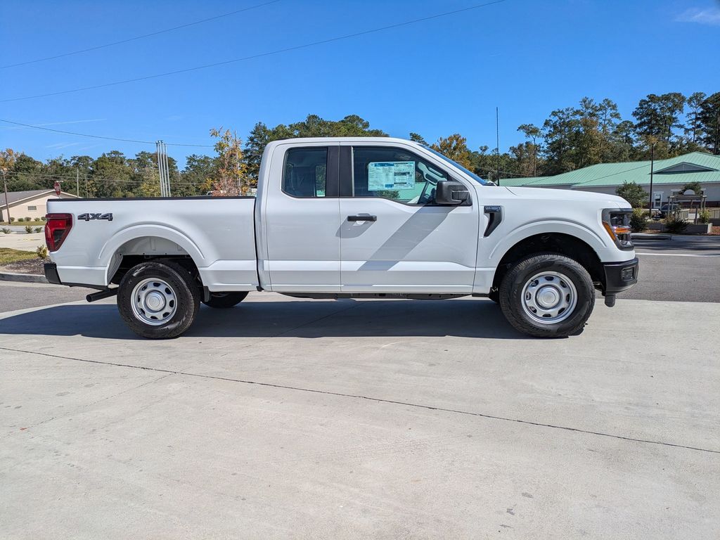 2025 Ford F-150 XL photo 3