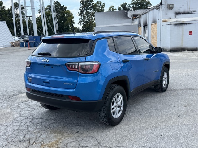 2017 Jeep Compass Sport photo 4