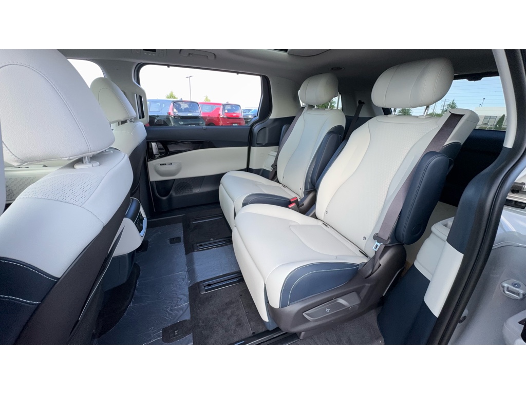 2026 Kia Carnival SX Prestige photo 21