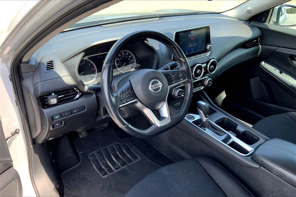 2021 Nissan Sentra SV photo 13