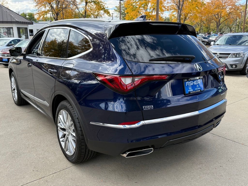 2022 Acura MDX SH-AWD Advance photo 2