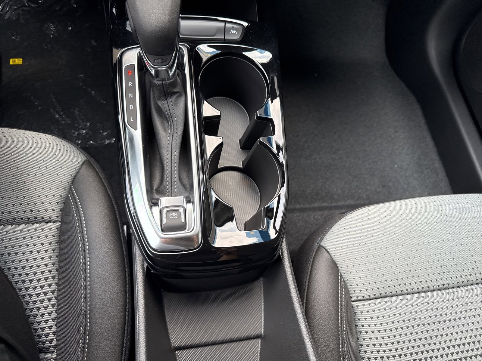 2025 Chevrolet Trax LT photo 19